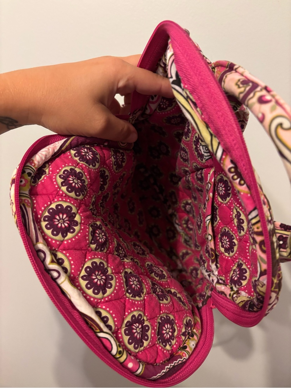 Vera Bradley small back pack print “Very Berry Paisley” - Picture 5 of 6